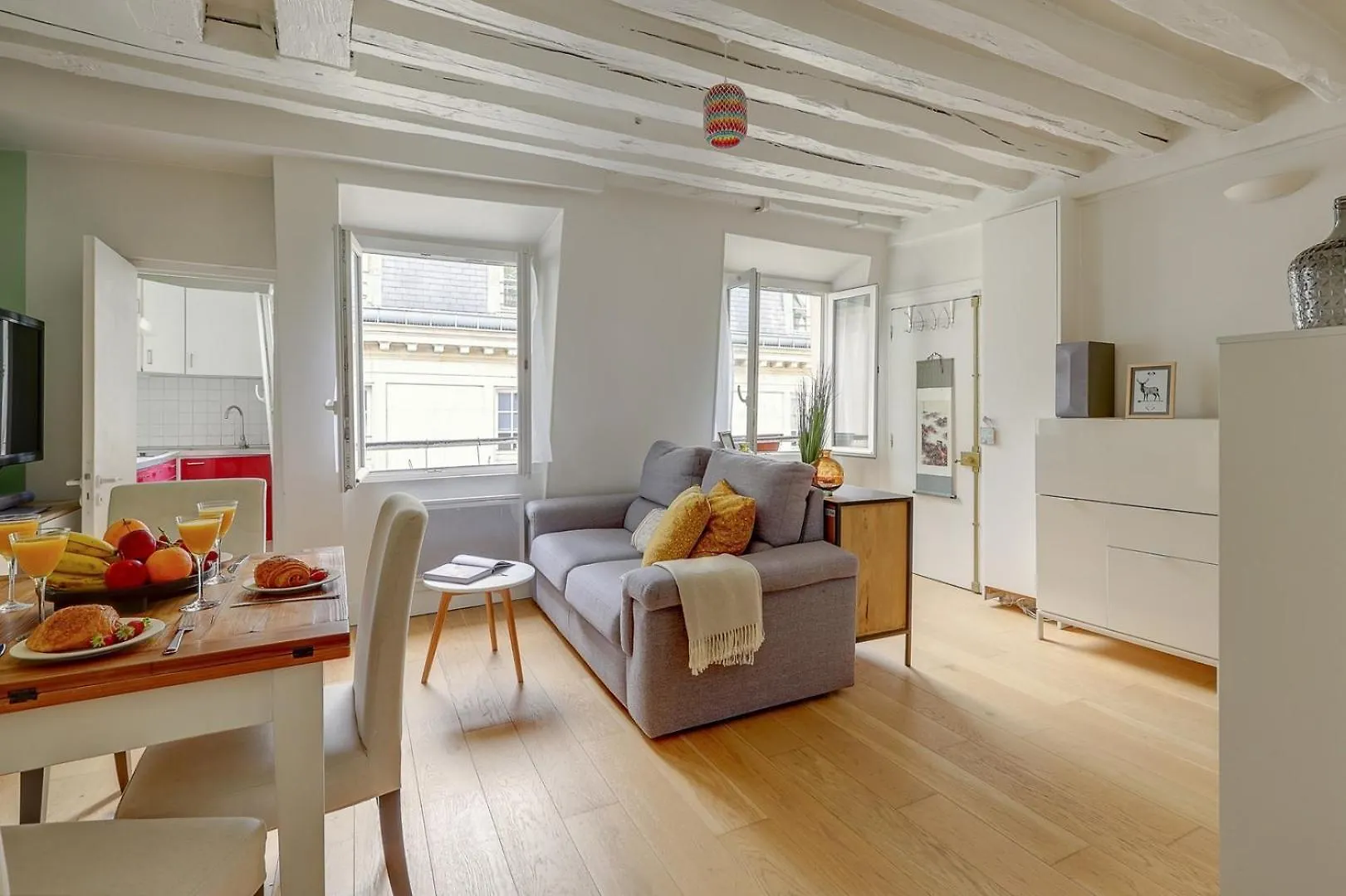 Bnbnook - Charming 1Br Near Louvre & Palais Royal Paris Apartment